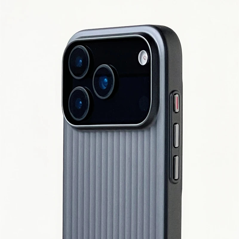Lumea Stripe MagSafe Case